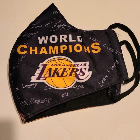 NWOT 2020 KOBE & LeBron Championship keepsake COVID-19 Mask - Picture 3 of 4
